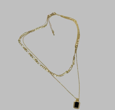 LAYERED CHINA NACKLACE