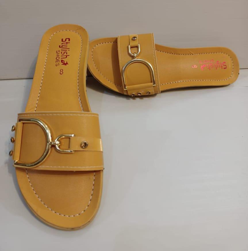 WOMANS COMFORTBLE REXINE FLAT