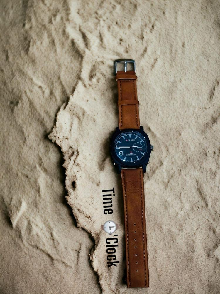 MEN'S LEATHER STRAP WATCH