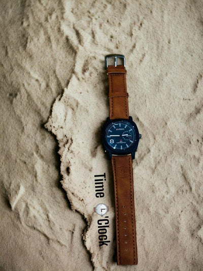 MEN'S LEATHER STRAP WATCH